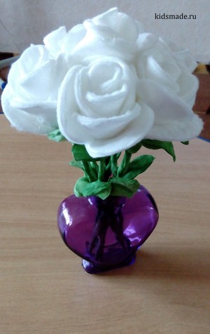 Vytvorenie kytice ruží z vatových tampónov