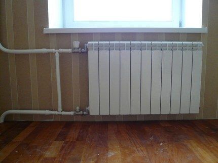 Varme radiator i flere sektioner