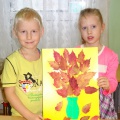 Detská majstrovská trieda „Kytica jesenných listov. Remeslá z prírodného materiálu “(fotoreport)