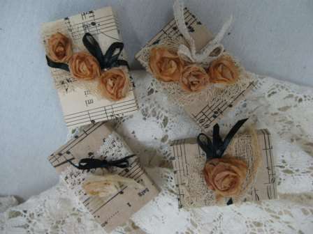 Ruže z čajových vrecúšok. Foto