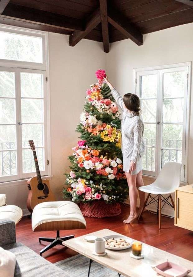 φωτογραφία χριστουγεννιάτικης διακόσμησης σπιτιού