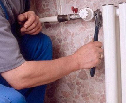 كيفية توصيل بطارية التدفئة بنفسك بشكل صحيح تركيب DIY