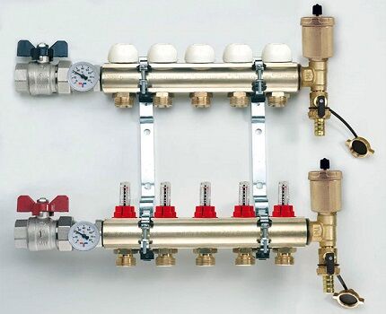 Ο εξοπλισμός Valtec μπορεί να εγκατασταθεί στο χέρι σύμφωνα με τις οδηγίες Πολλαπλή ενδοδαπέδιας θέρμανσης