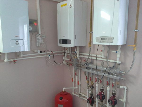 Installation af en BAXI gasfyr + Protherm elektrisk kedel