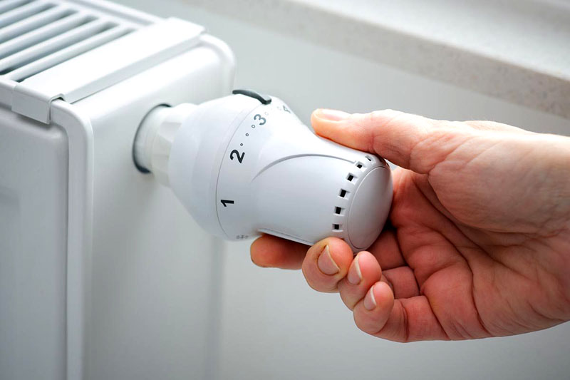 Termostat na vykurovacom radiátore sa ľahko používa